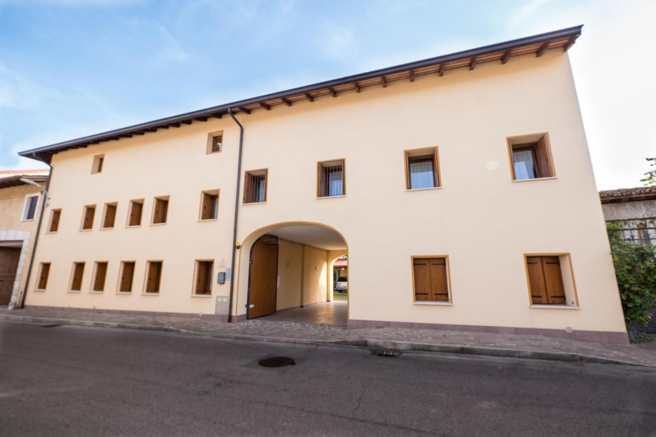 Vivaro Albergo Diffuso Magredi מראה חיצוני תמונה